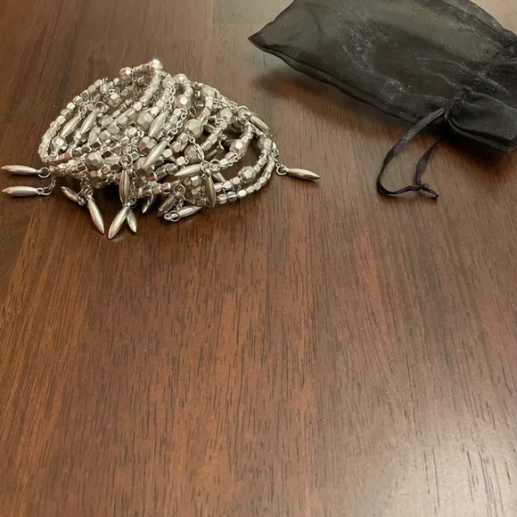 Lovisa - Picture 3 of 5